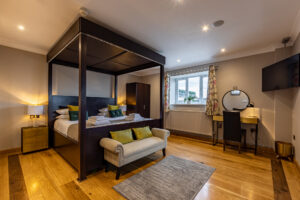 New Avalon Suite - The Crossways