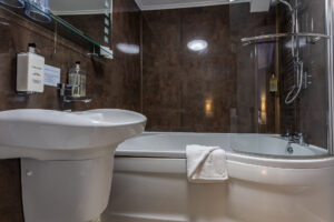 Deluxe Family Room 2 + 3 - The Crossways